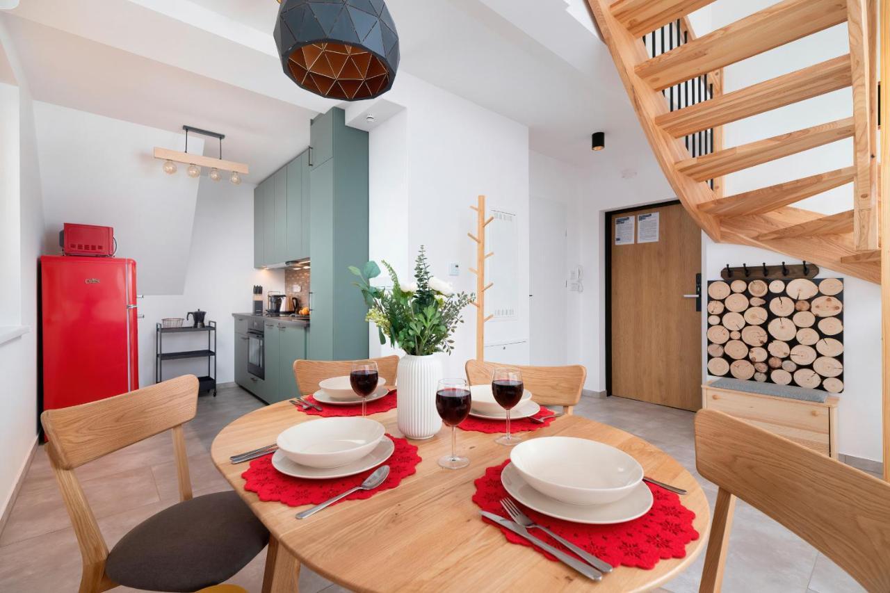 Giewontview Two-story By Renters Prestige *